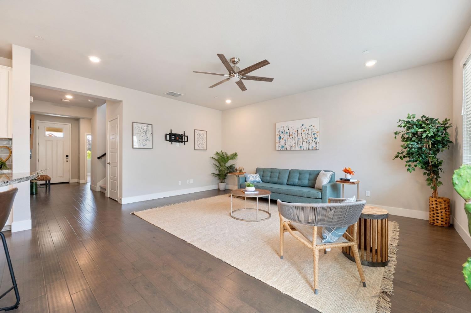 4534 Acacia Ridge Street