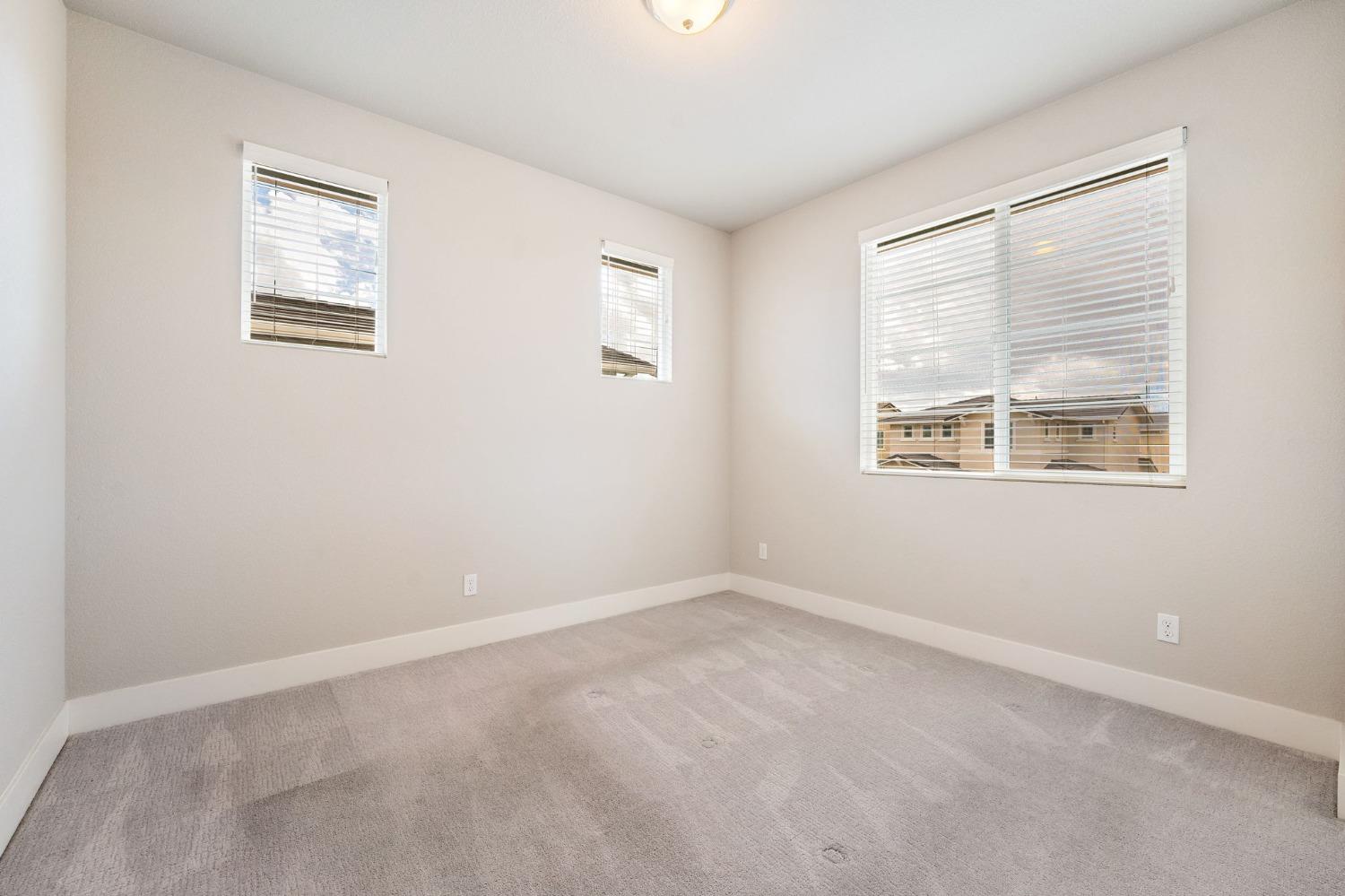 4534 Acacia Ridge Street