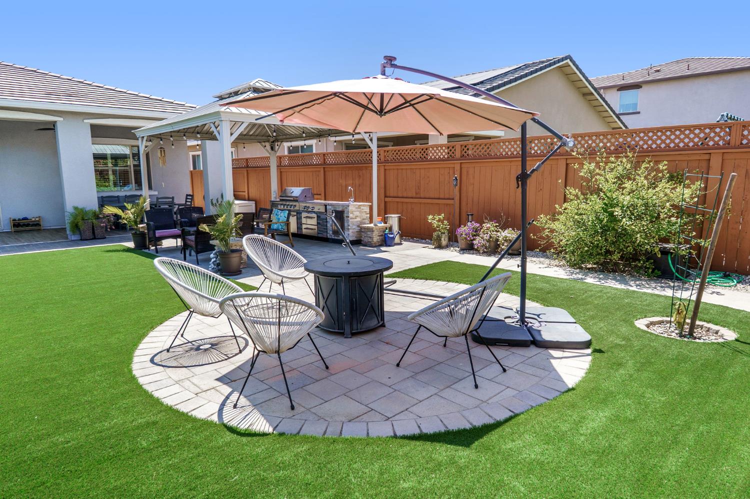 2013 Banks Place