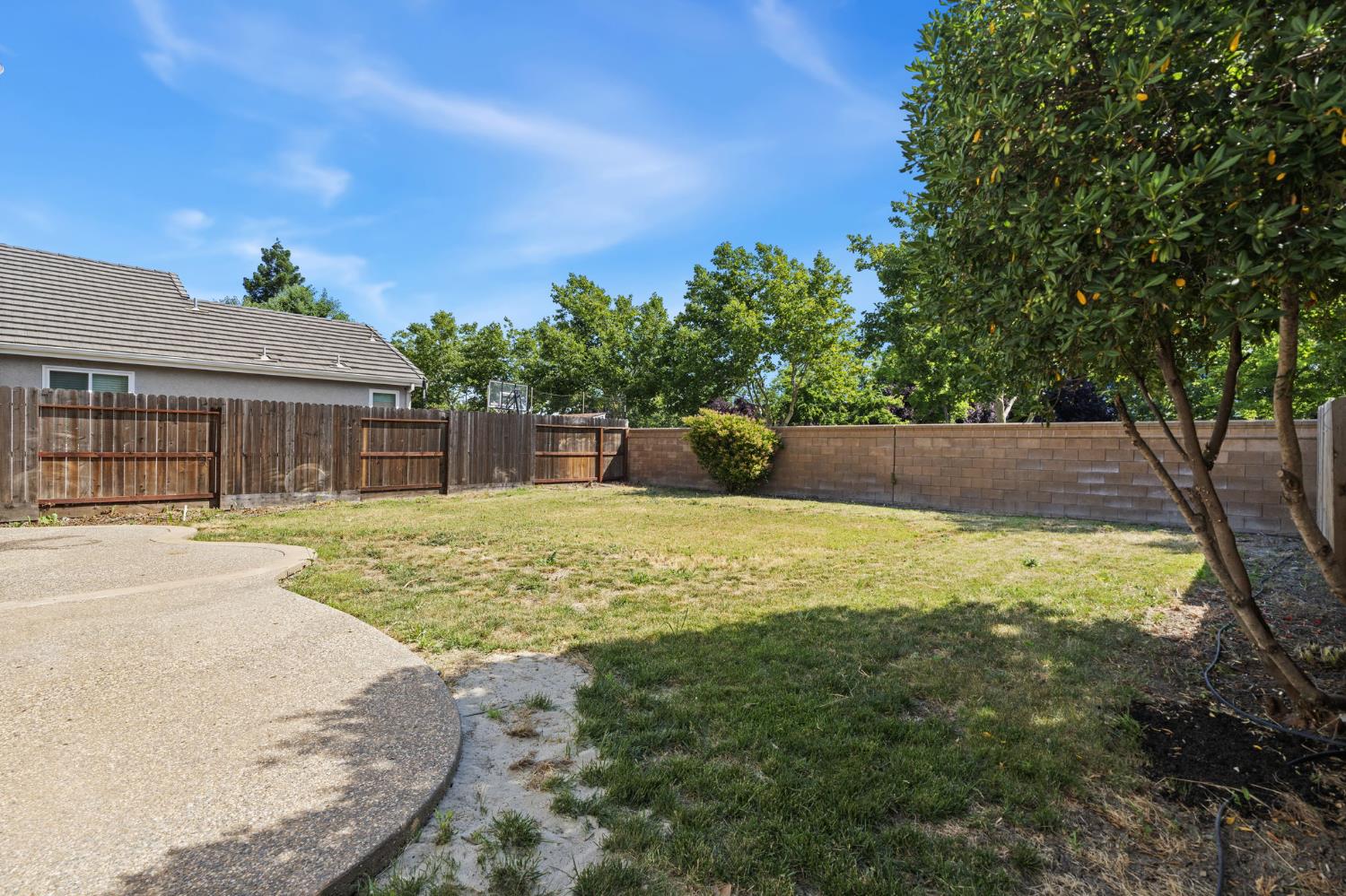 4154 Windsong Street