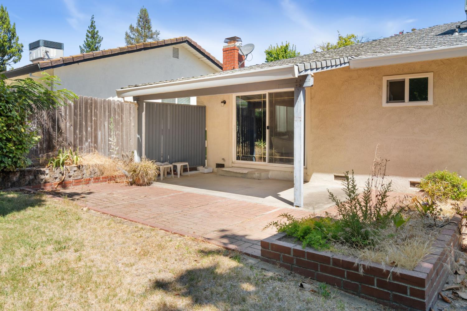 6446 Perrin Way