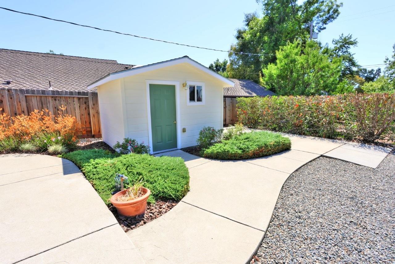 8826 FAIR OAKS Boulevard