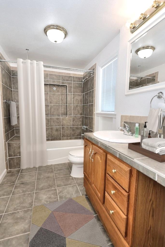 8826 FAIR OAKS Boulevard