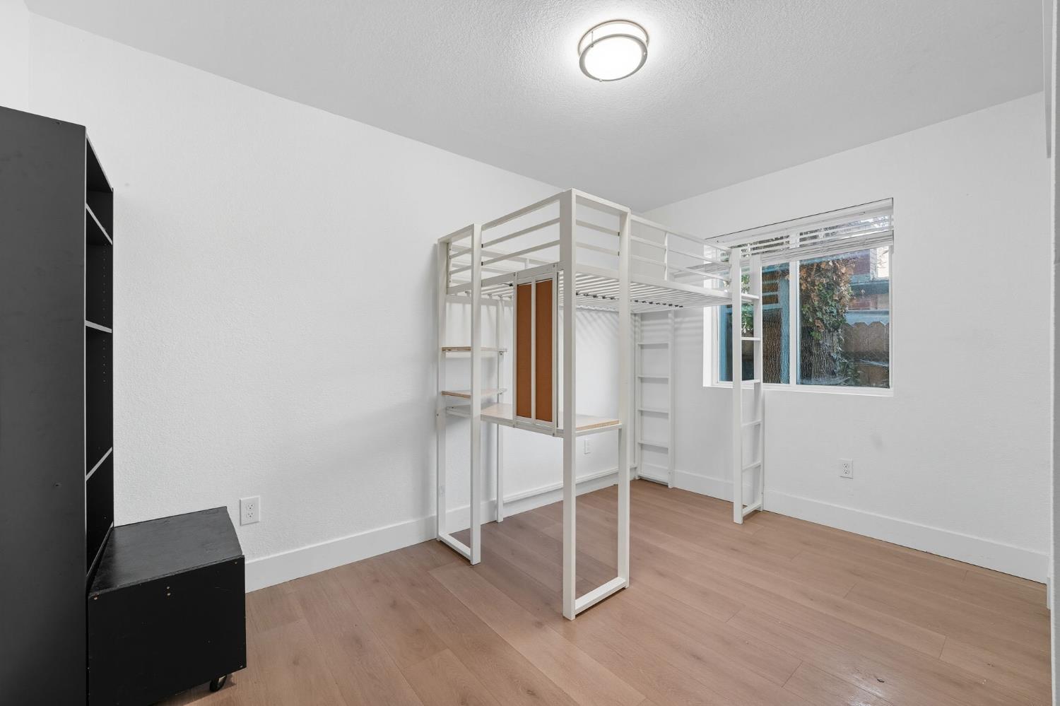 2536 Las Casas Way