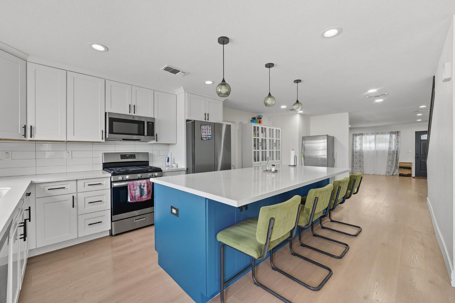 2536 Las Casas Way
