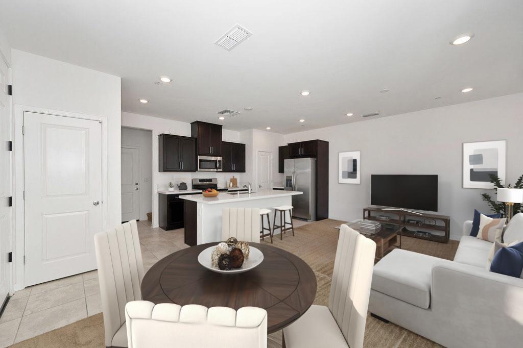 5301 E Commerce Way 42101