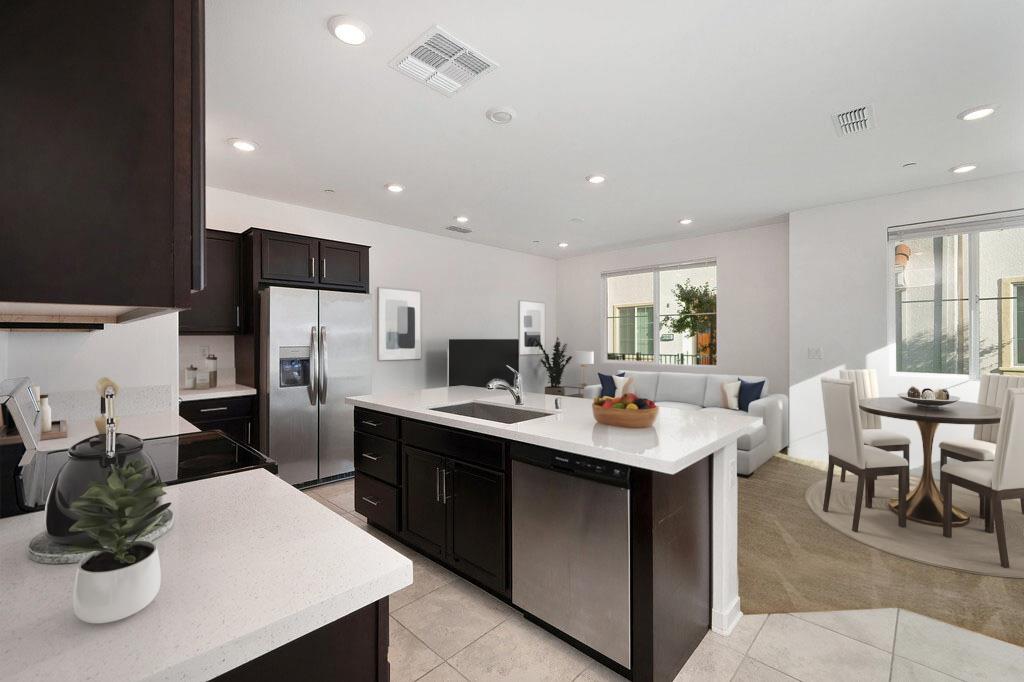 5301 E Commerce Way 42101