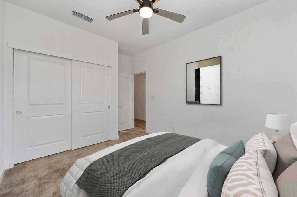 5301 E Commerce Way 42101