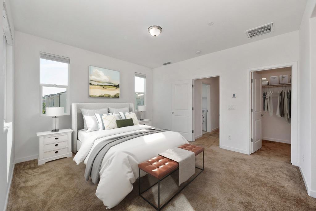 5301 E Commerce Way 42101