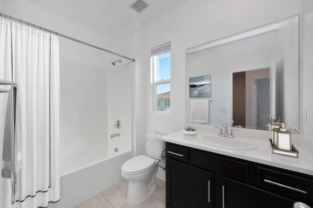 5301 E Commerce Way 42101