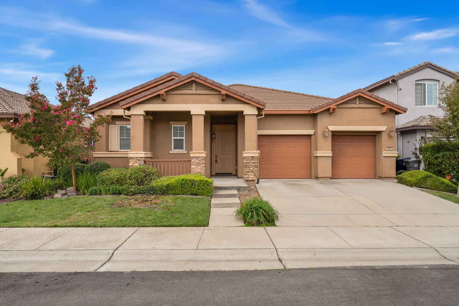 5885 Dulwich Way