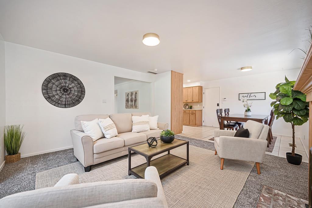 1338 Meredith Way
