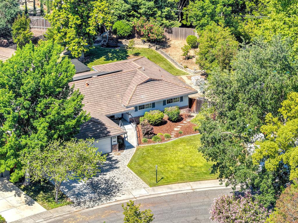 1338 Meredith Way