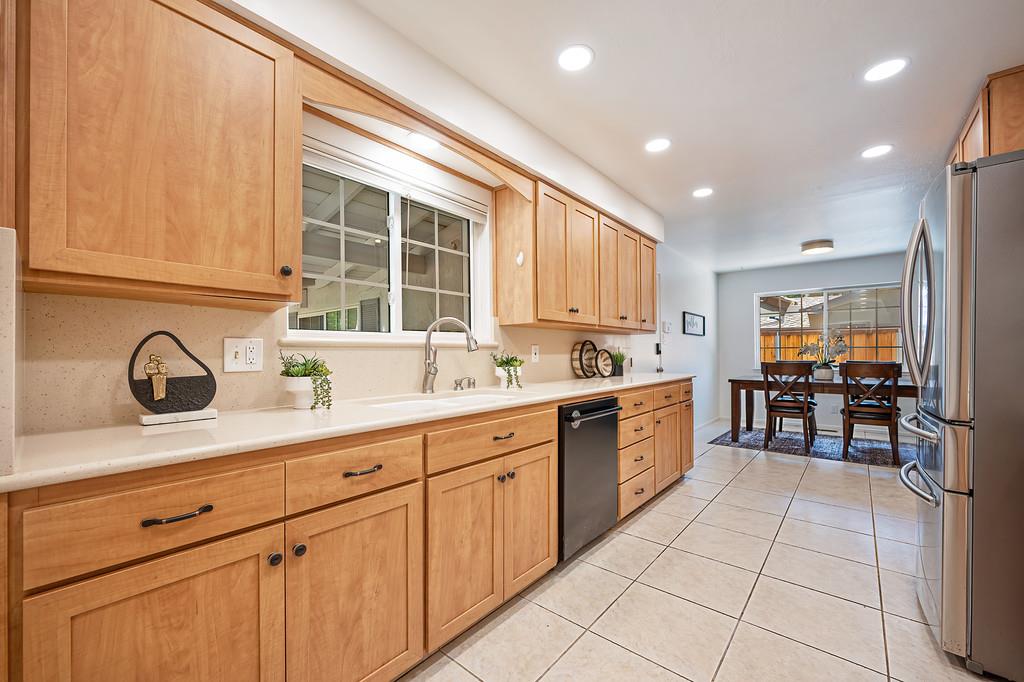 1338 Meredith Way