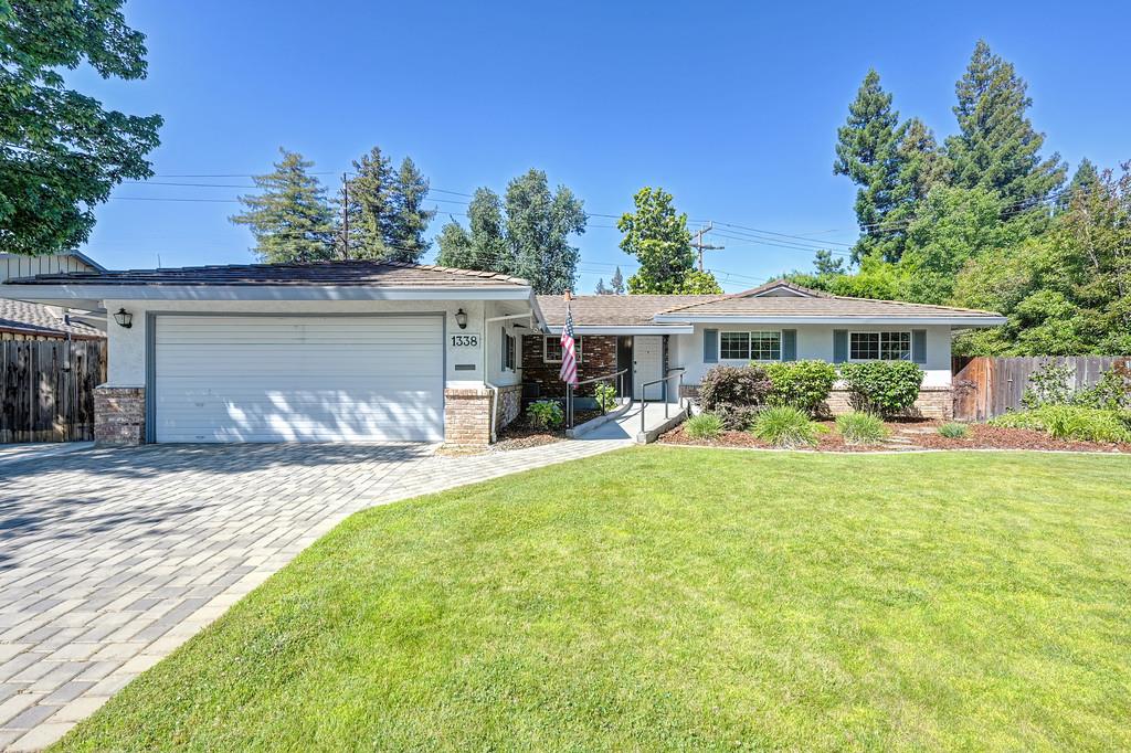 1338 Meredith Way