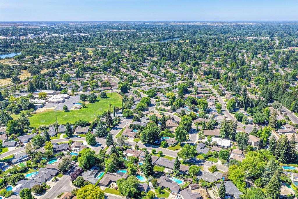 1338 Meredith Way