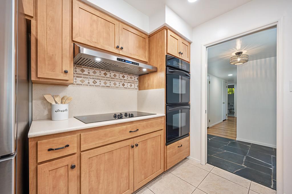 1338 Meredith Way