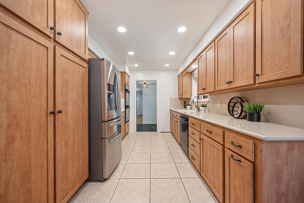 1338 Meredith Way