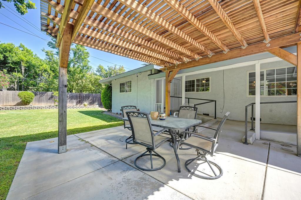 1338 Meredith Way