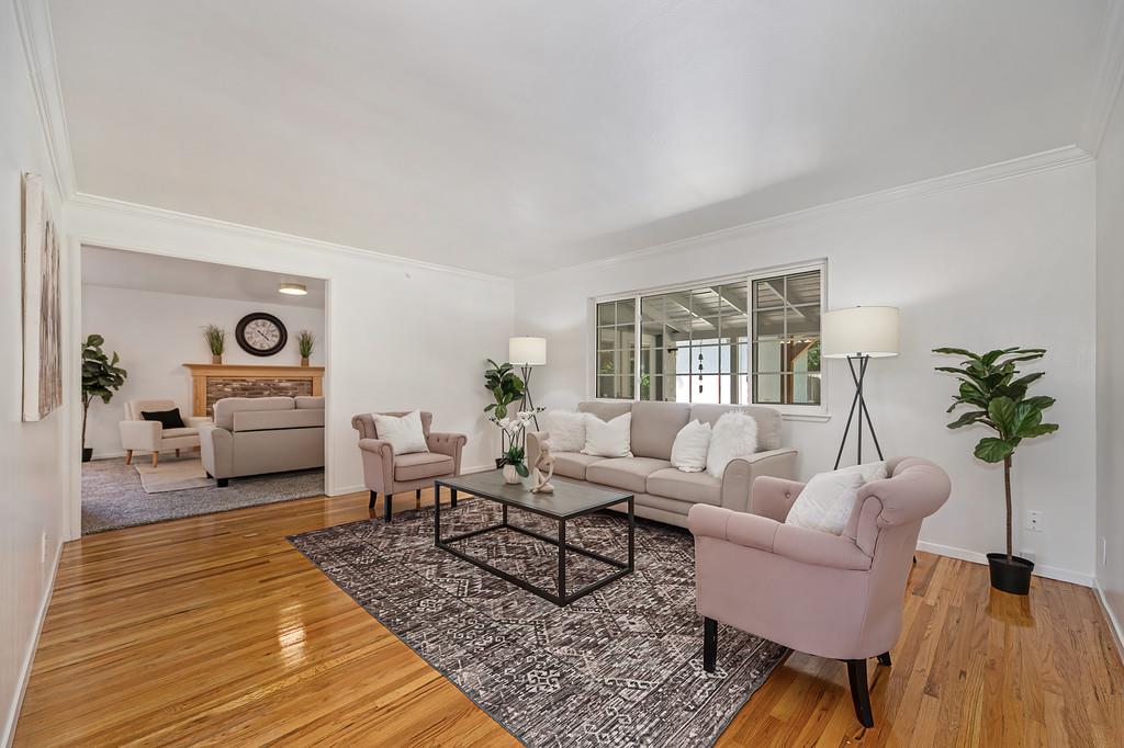 1338 Meredith Way