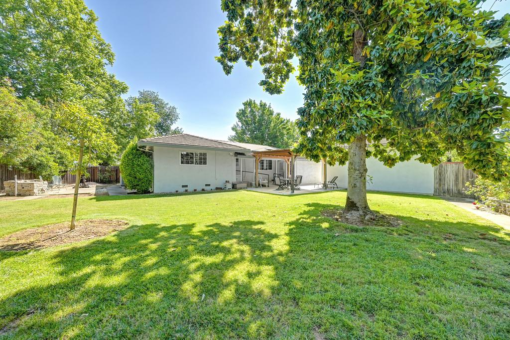 1338 Meredith Way