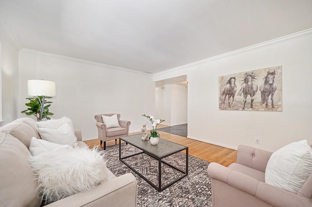 1338 Meredith Way