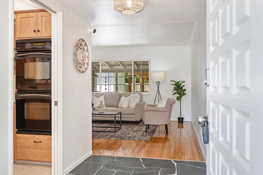 1338 Meredith Way