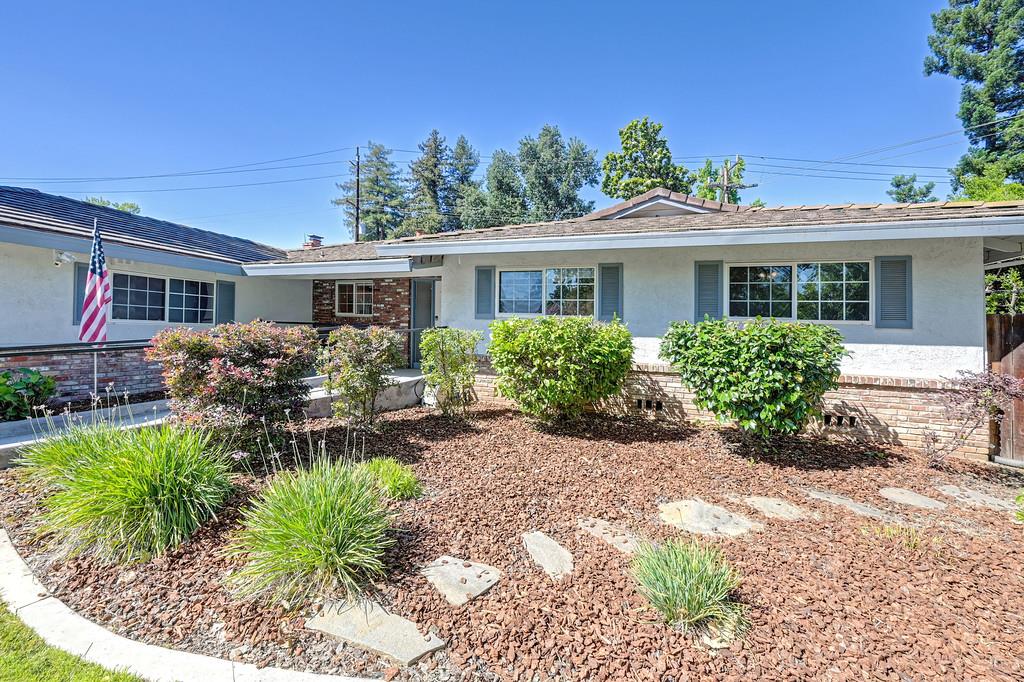 1338 Meredith Way