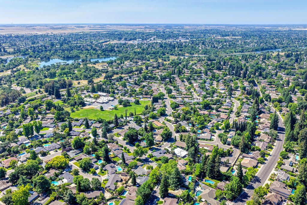 1338 Meredith Way