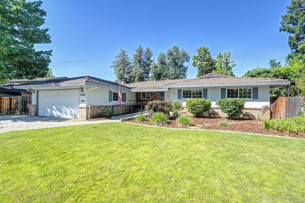 1338 Meredith Way