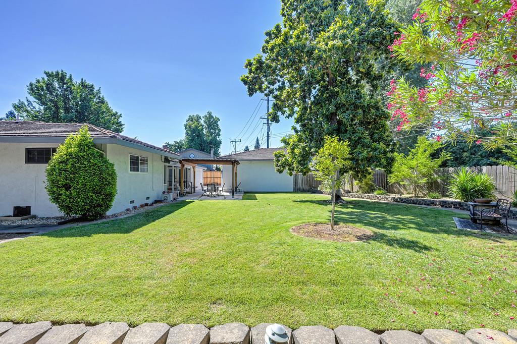 1338 Meredith Way