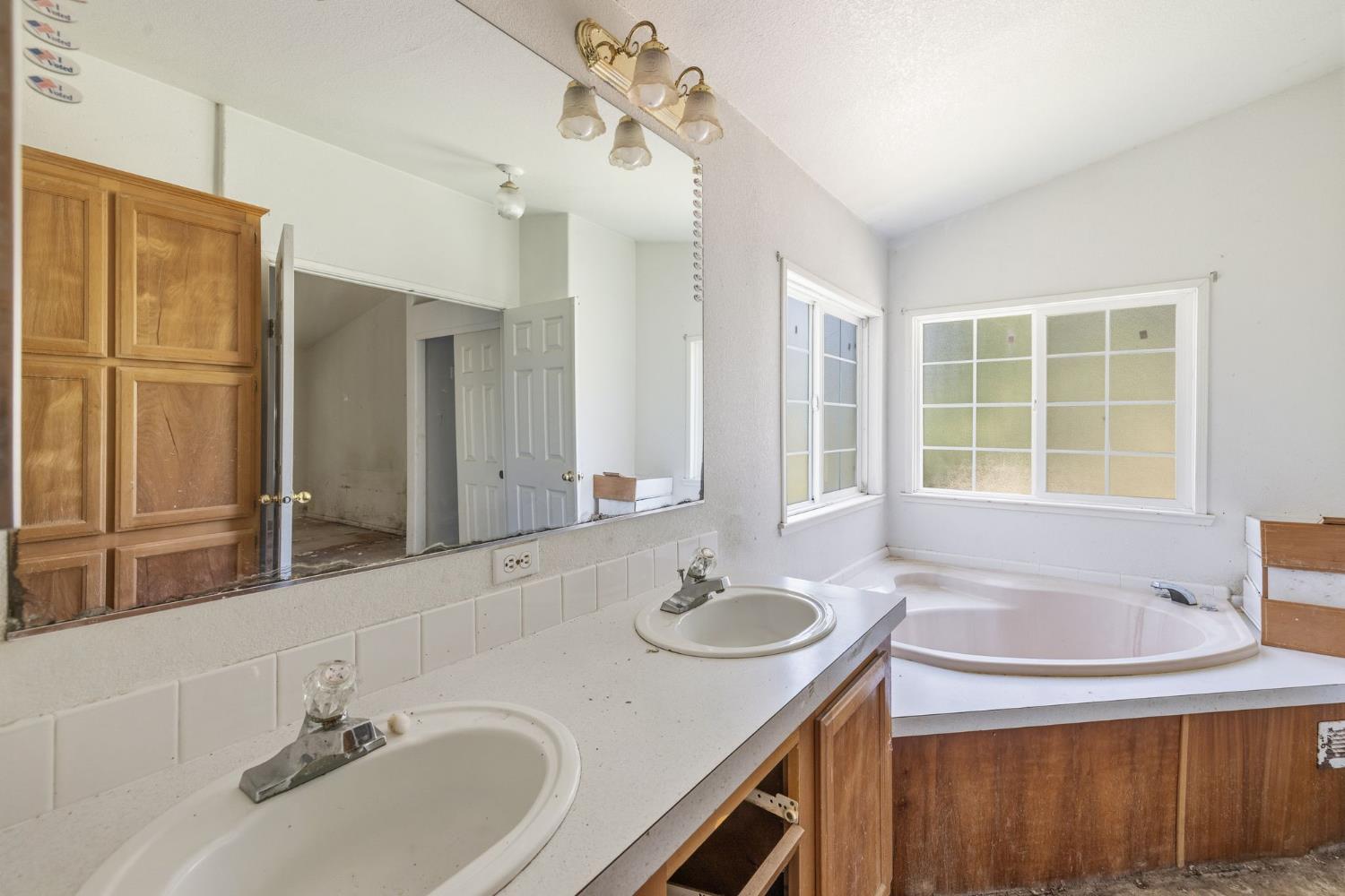 1188 Pleasant Valley Road