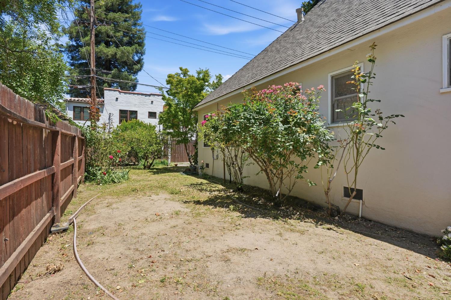 4457 I Street