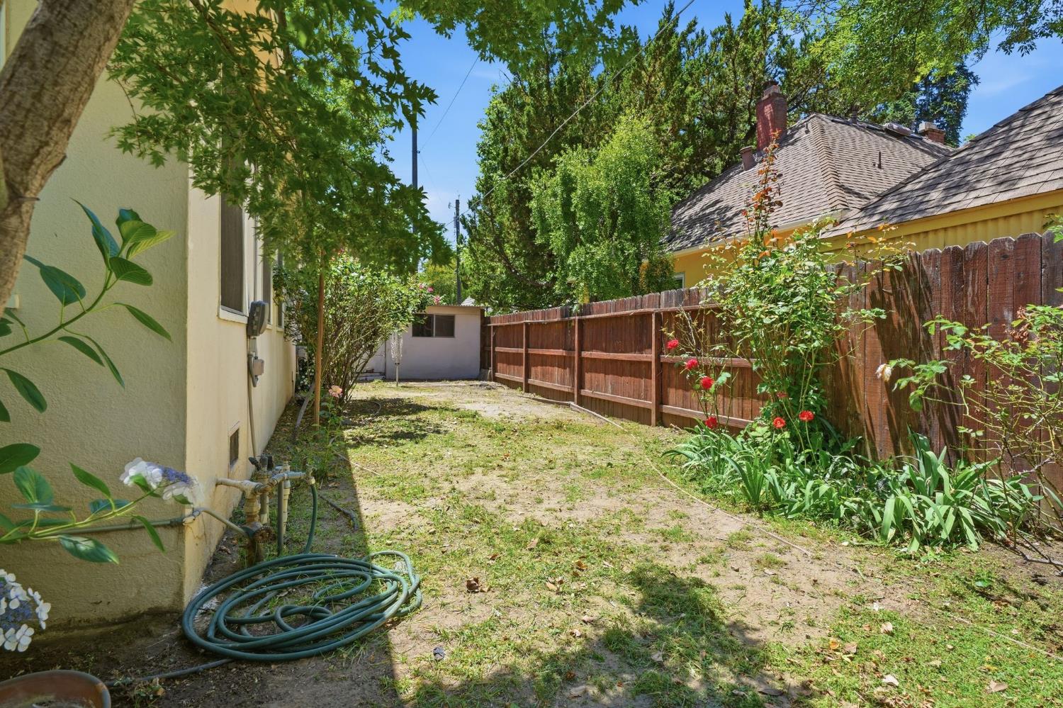 4457 I Street