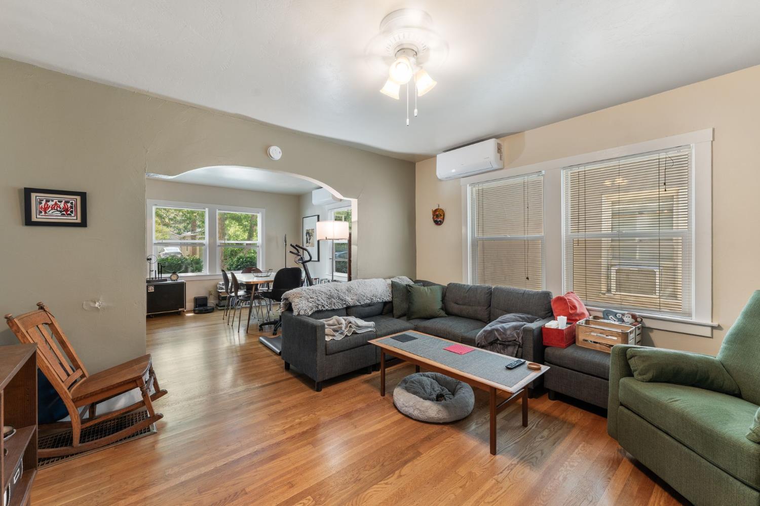 910 35th Street