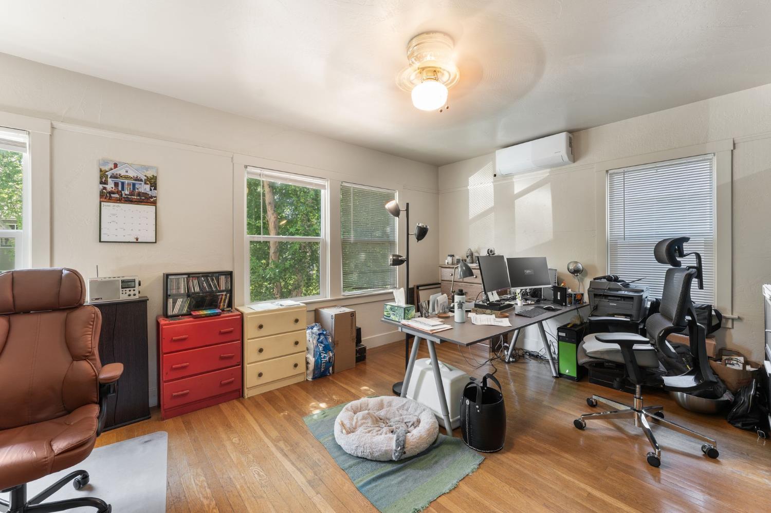 910 35th Street
