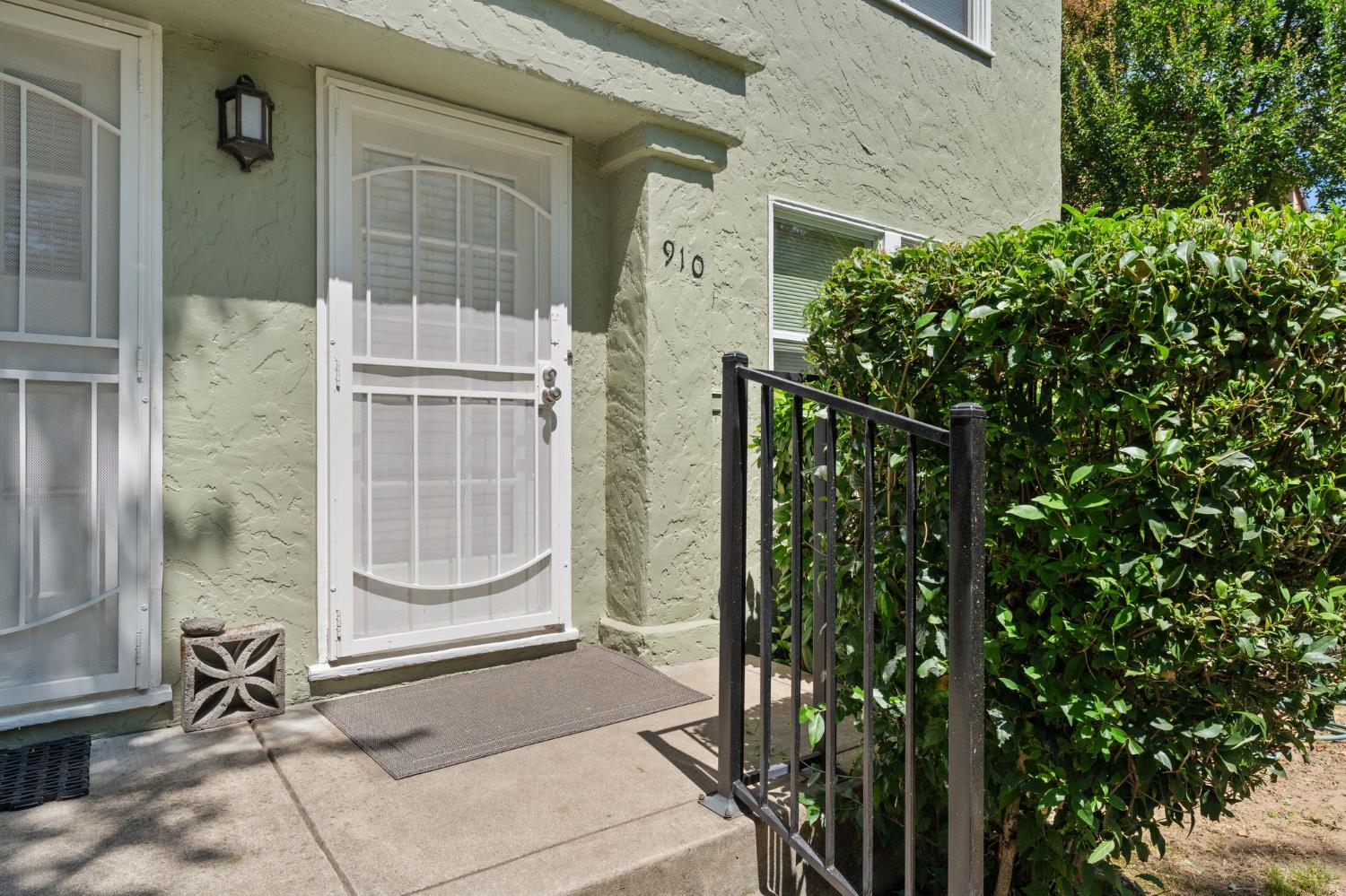 910 35th Street