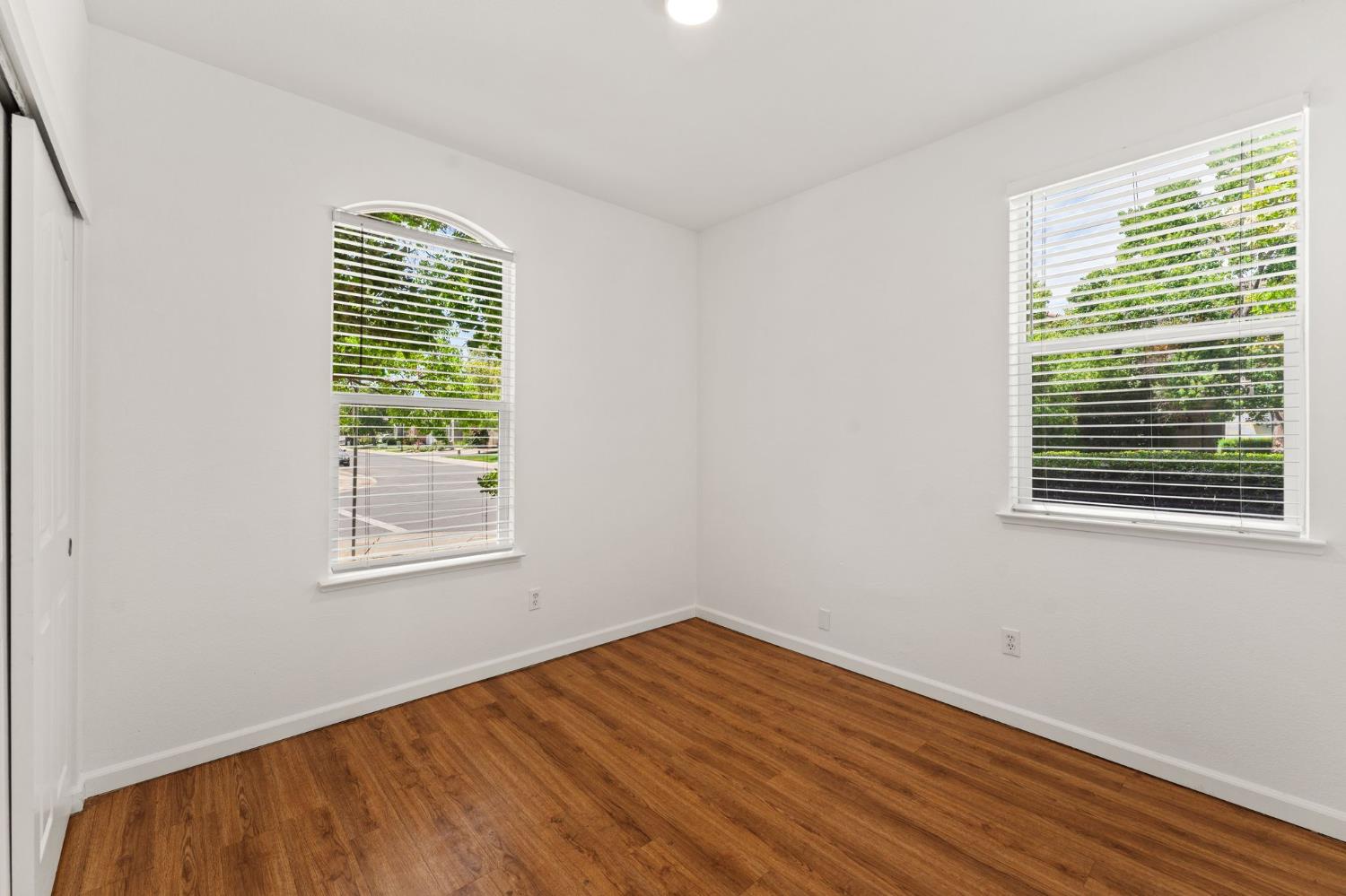 330 Belfont Circle