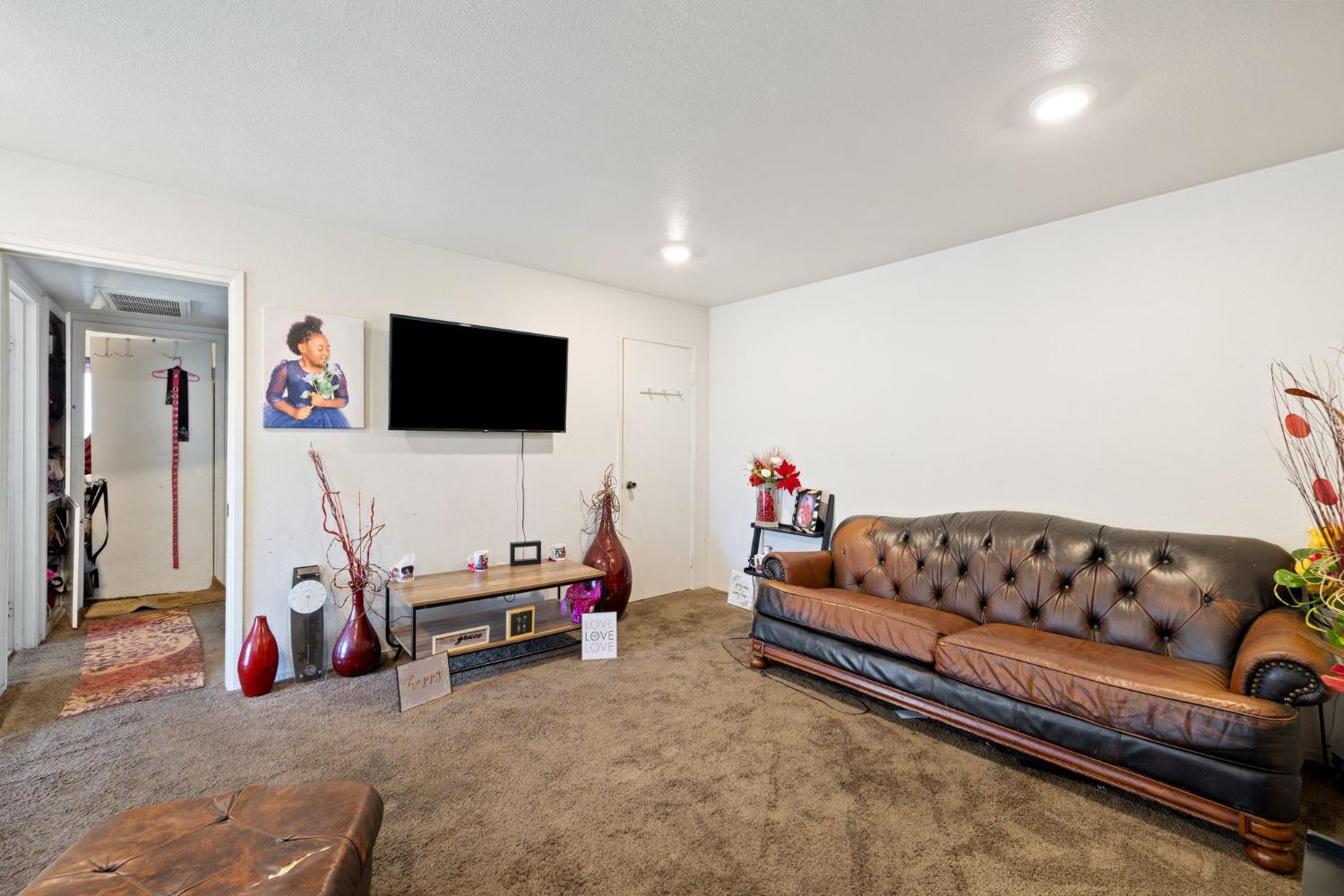 6330 Cushing Way