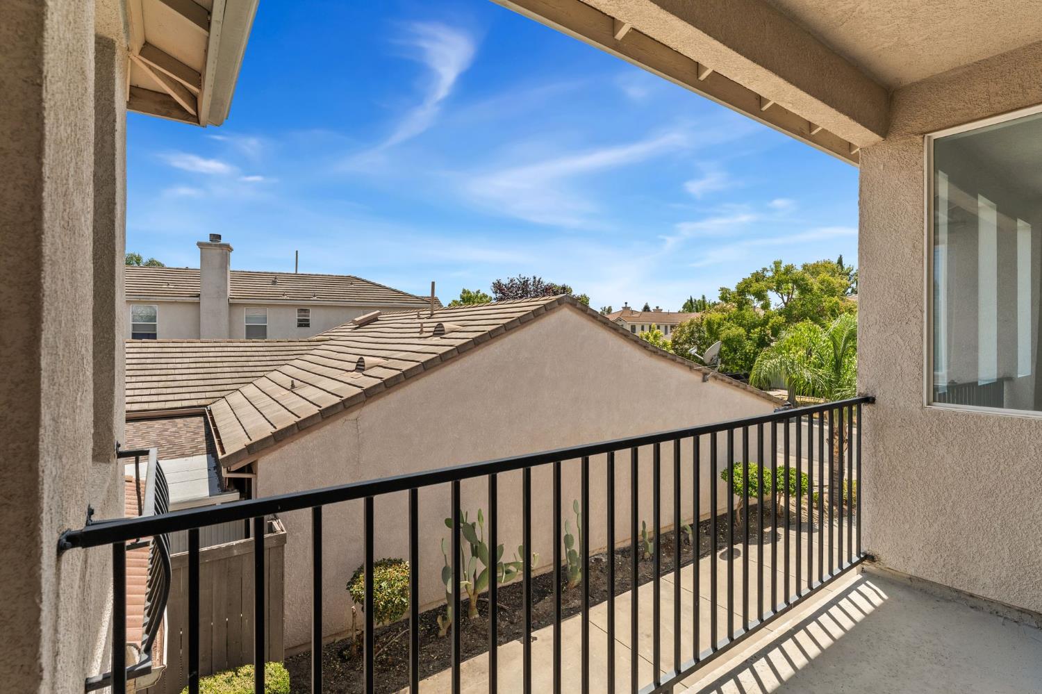 330 Belfont Circle