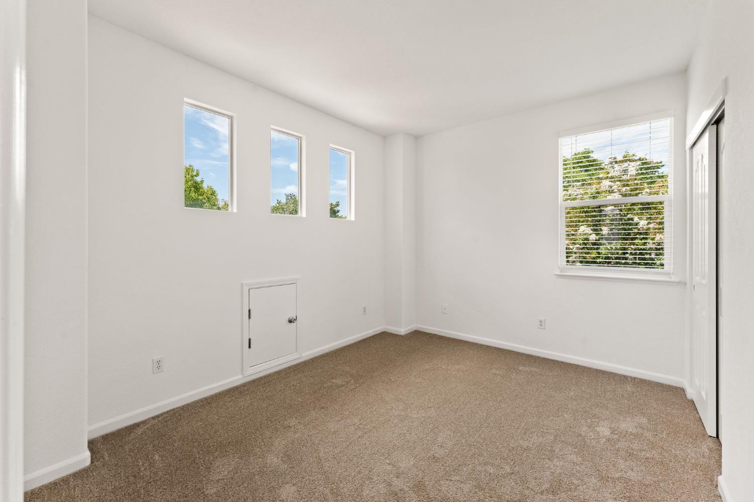 330 Belfont Circle