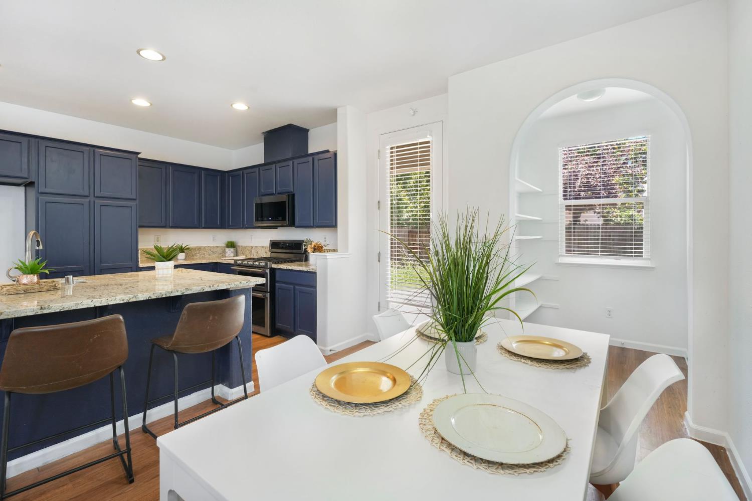 330 Belfont Circle