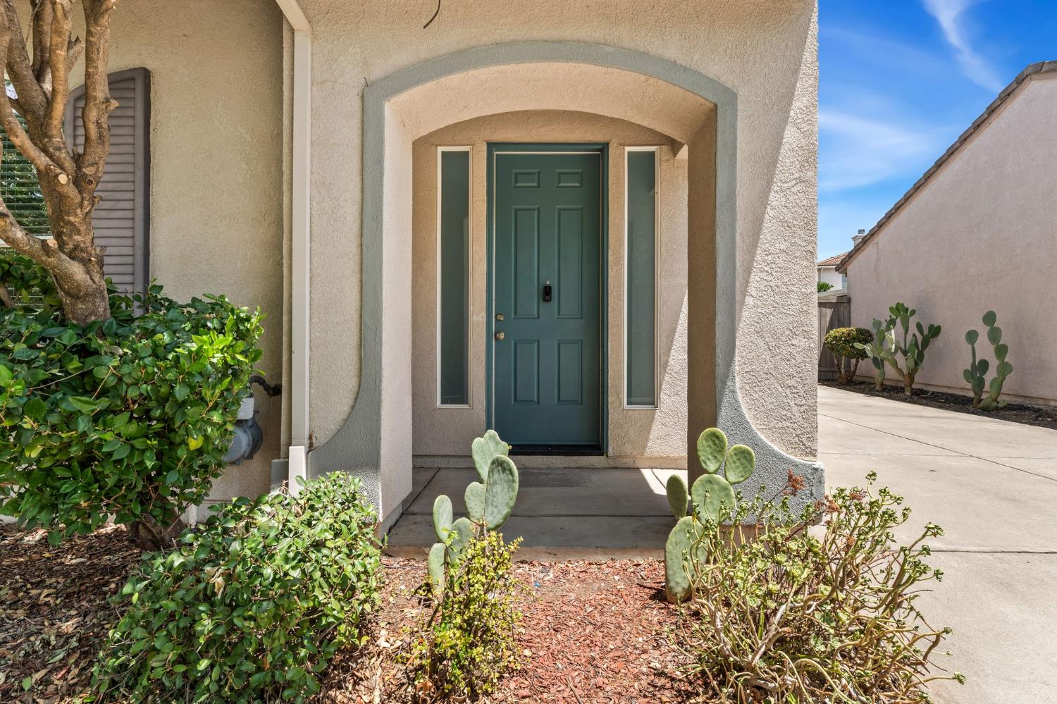330 Belfont Circle