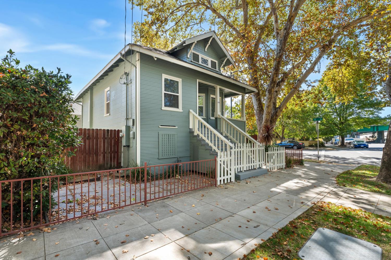2131 3rd Street