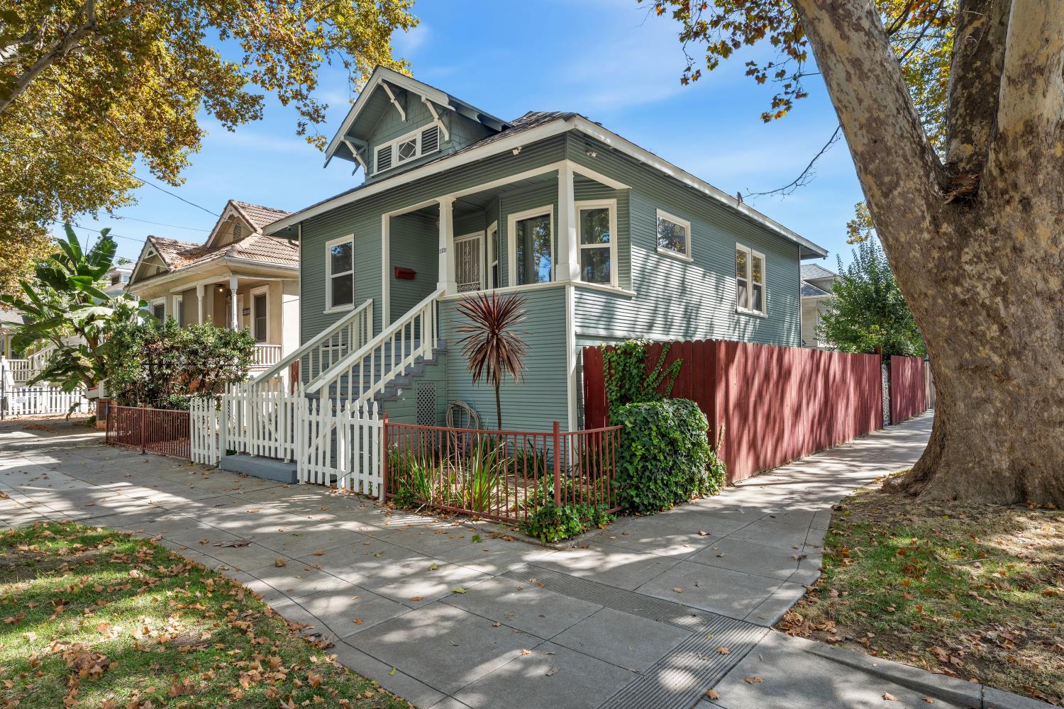 2131 3rd Street