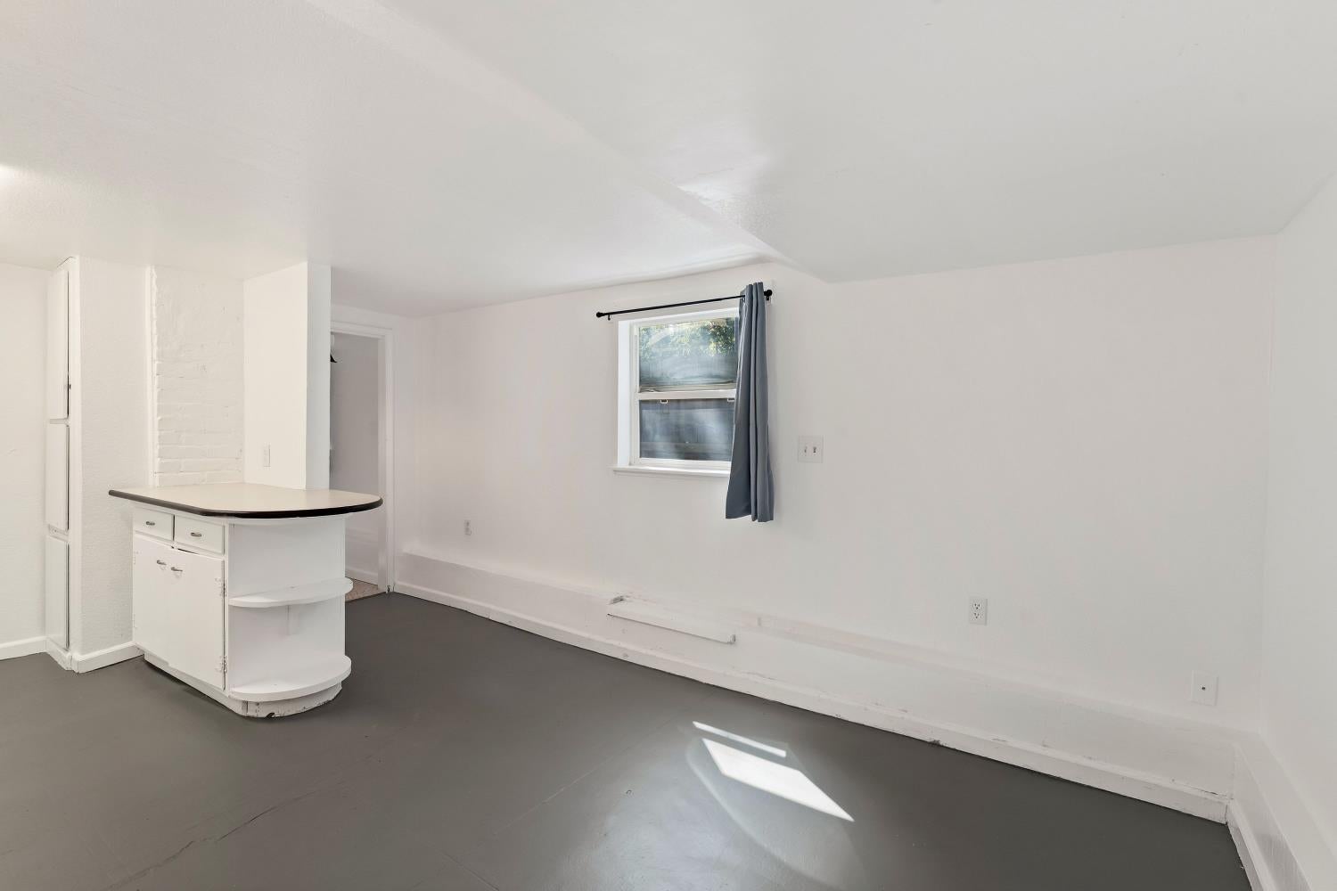 2131 3rd Street