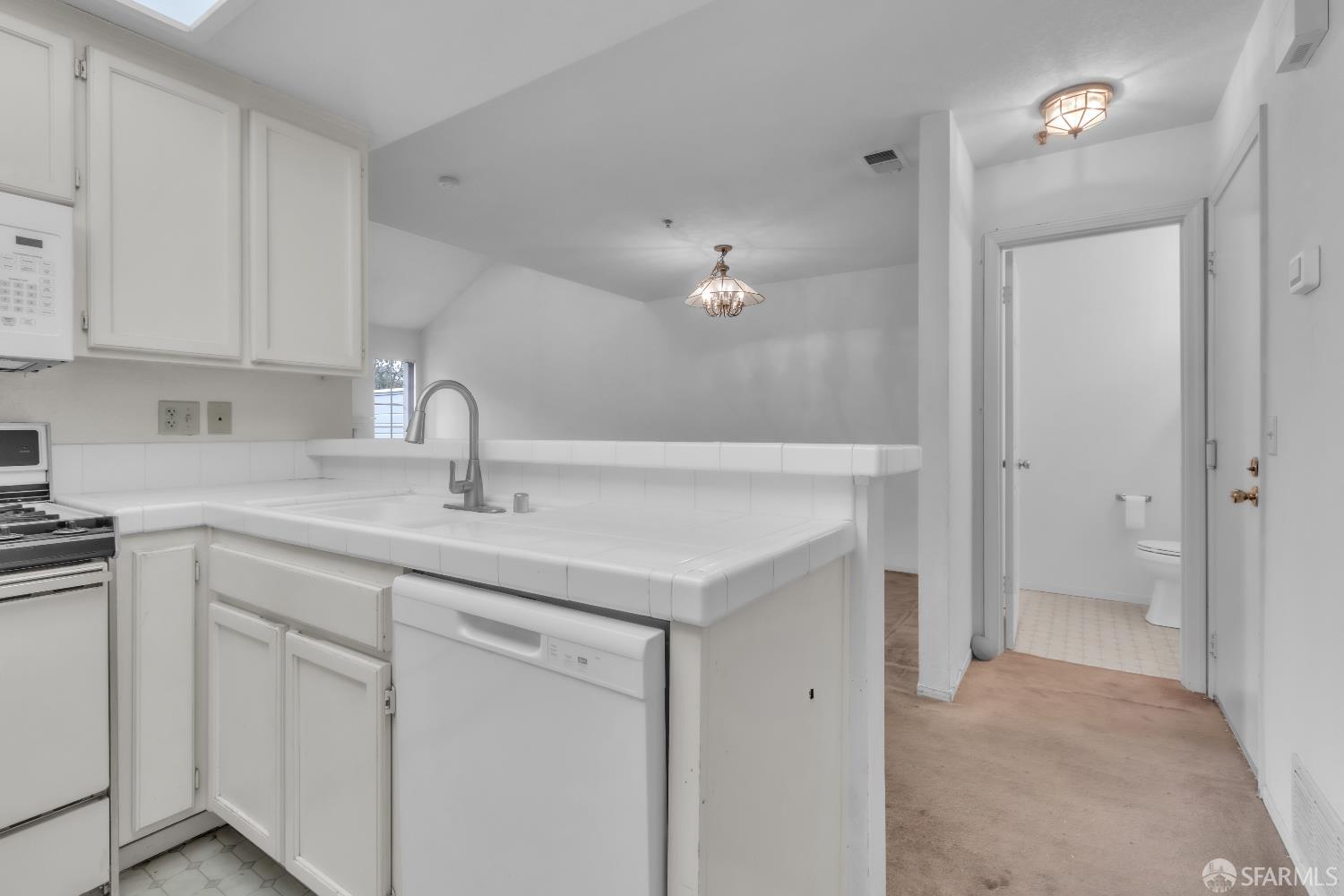 1203 Cameron Lane