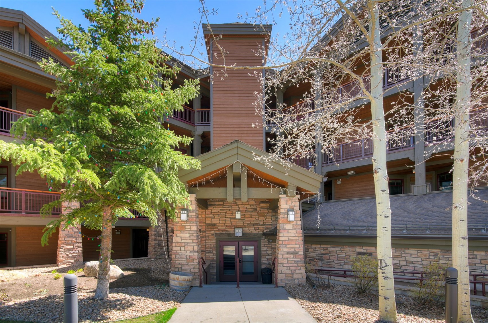 1101 9000 Divide ROAD 208