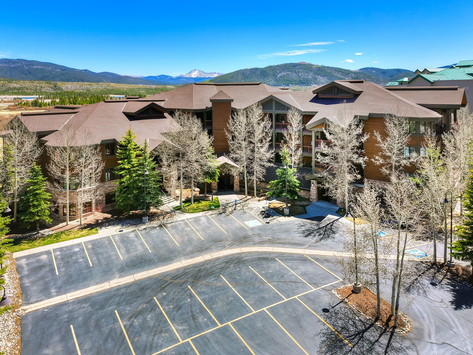 1101 9000 Divide ROAD 208