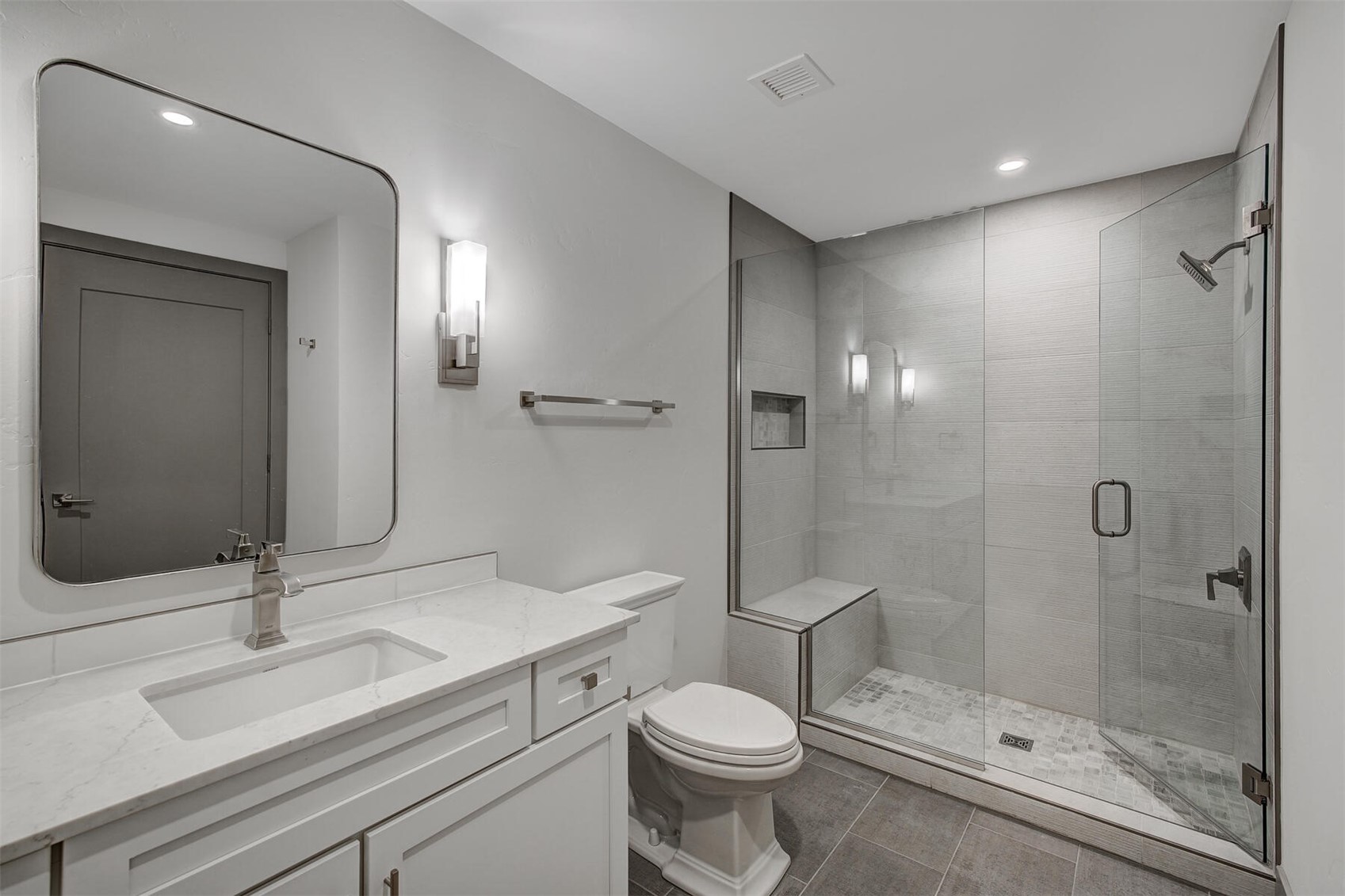 37 W 4th STREET 306E